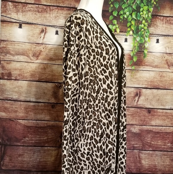 Leopard Long Length Cardigan with pockets - Picture 2 of 8